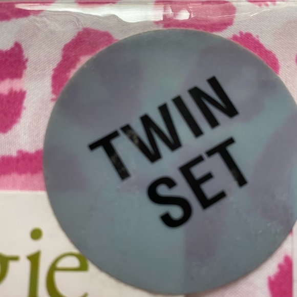 Twin sheets - Picture 2 of 2